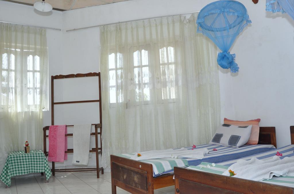 Marshal Beach Guesthouse Negombo Chambre photo